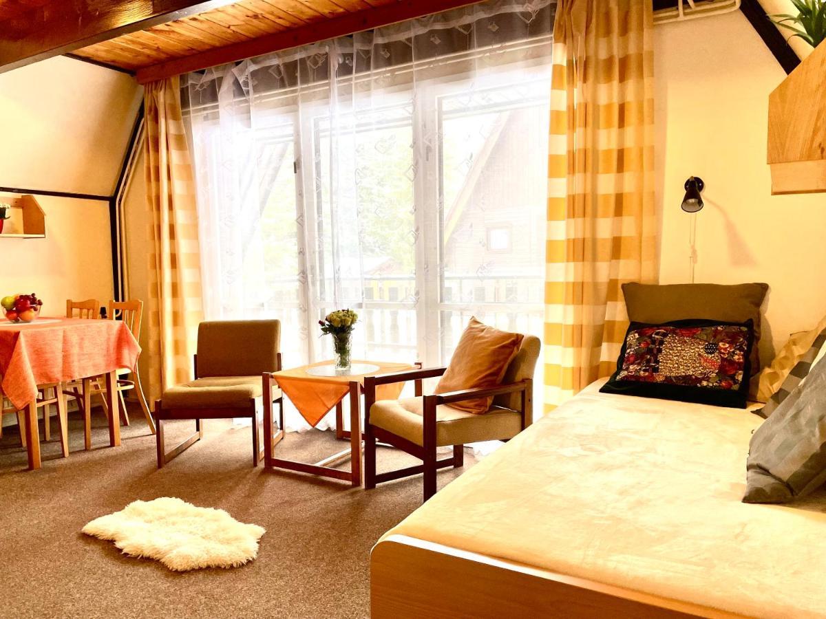 Hotel A Penzion Pegas Vlachovice Экстерьер фото