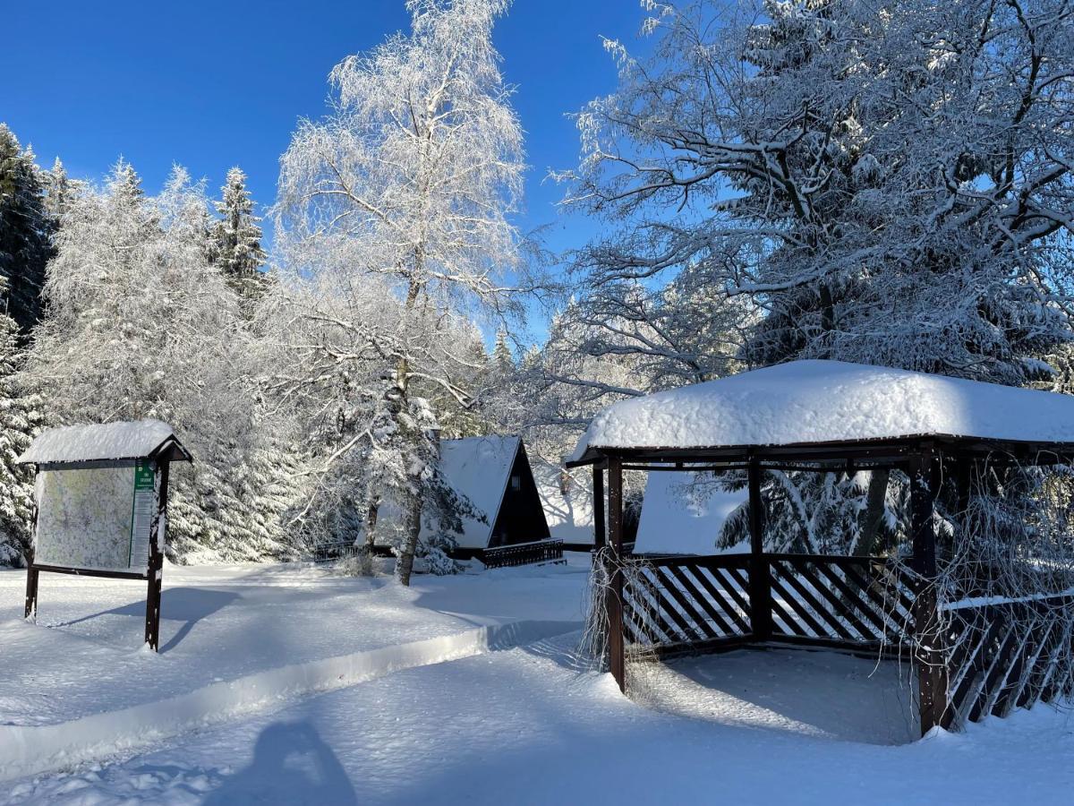 Hotel A Penzion Pegas Vlachovice Экстерьер фото