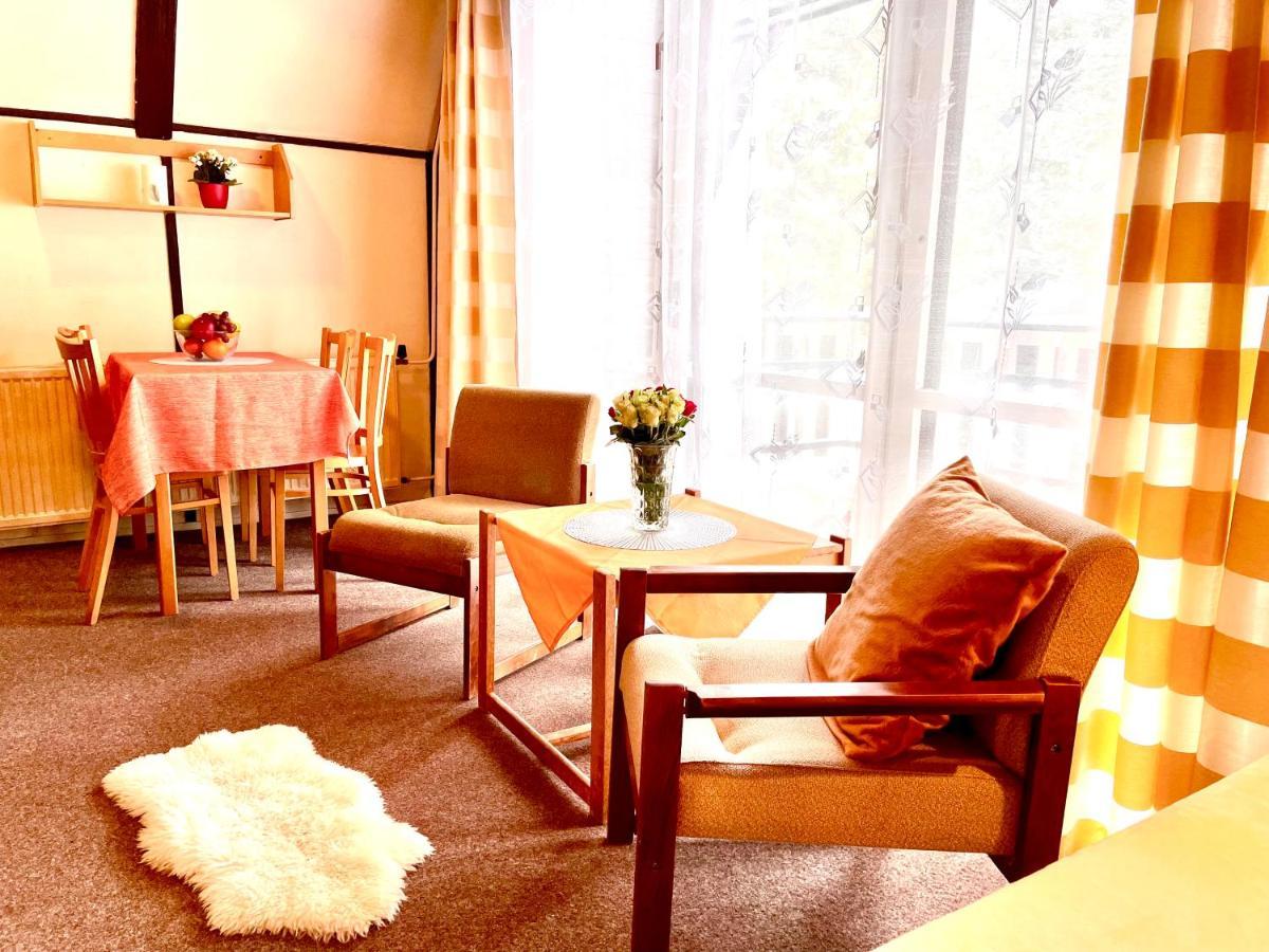 Hotel A Penzion Pegas Vlachovice Экстерьер фото