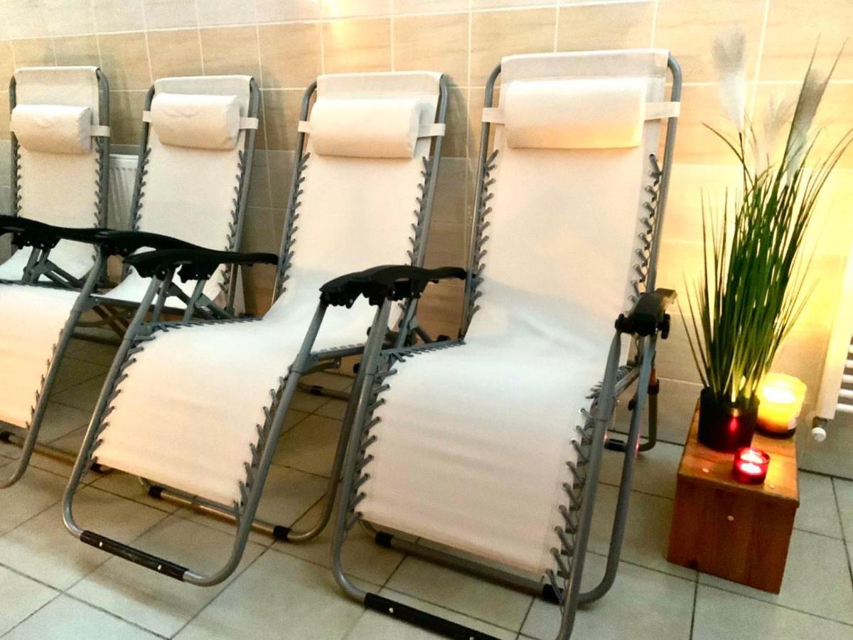 Hotel A Penzion Pegas Vlachovice Экстерьер фото